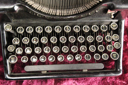 Woodstock Model 5N Manual Desktop Typewriter, 1928