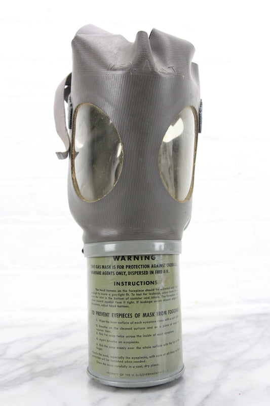 US Military Issue Gas Mask (Adult Medium)