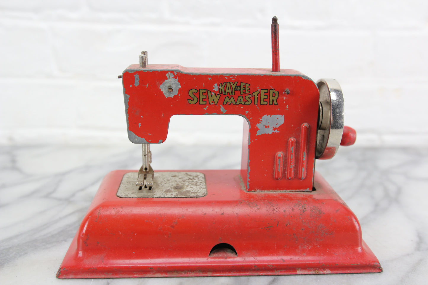 KAYanEE Sew Master Toy Sewing Machine