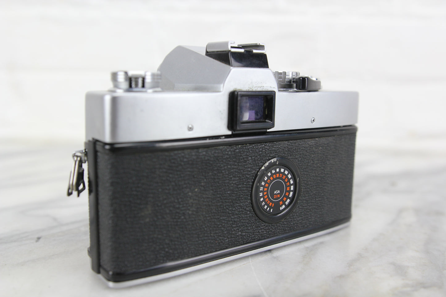 Minolta SRT-102 35mm SLR Camera with 50mm f/1.4 Lens