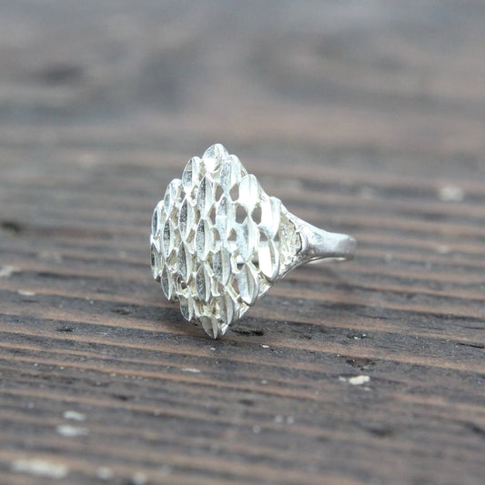 Sterling Silver Ring with Geometric Lattice Design - Size 6