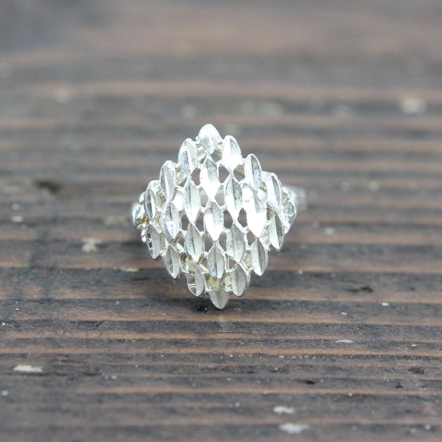 Sterling Silver Ring with Geometric Lattice Design - Size 6