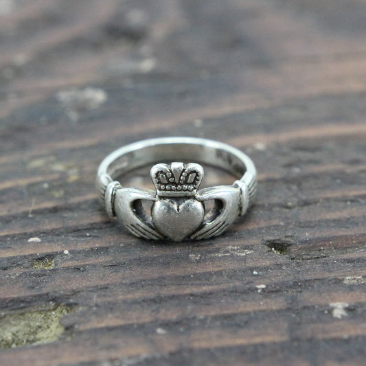 Sterling Silver Claddagh Ring - Size 7.75