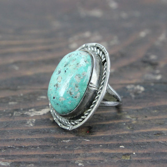 Native American Southwest Sterling Silver Ring with Large Turquoise - Size 7.5