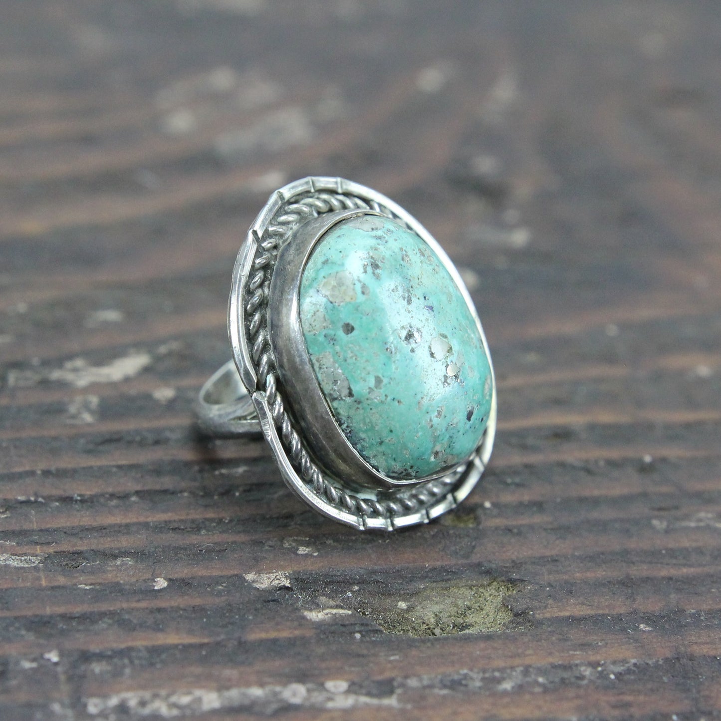 Native American Southwest Sterling Silver Ring with Large Turquoise - Size 7.5