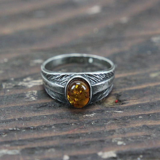 Sterling Silver Ring with Amber Stone - Size 6.5