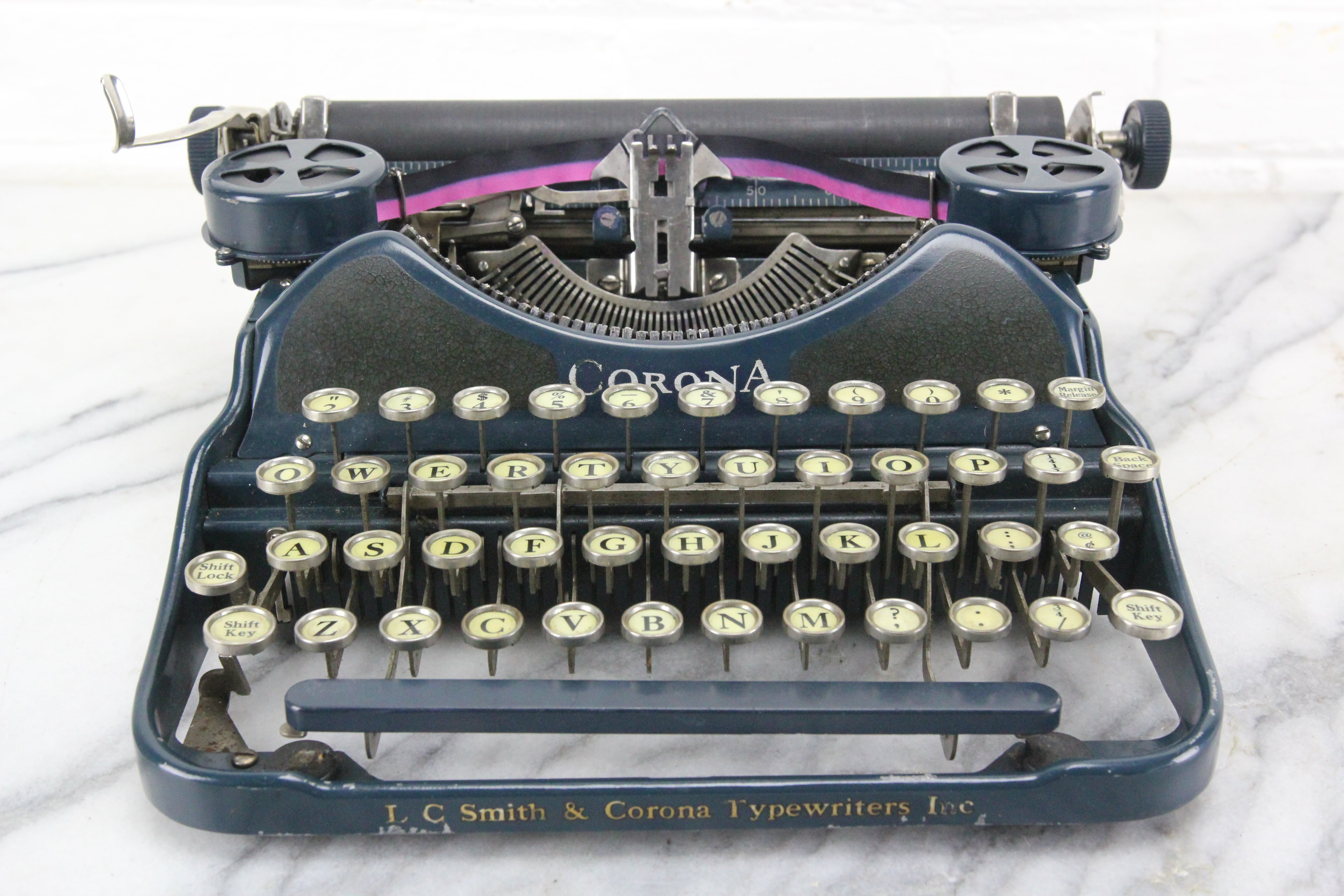 Corona 4 Portable Typewriter in Channel Blue, Made in USA, 1927 – Memory  Hole Vintage