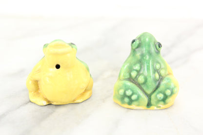 Frogs Chalkware Salt and Pepper Shakers
