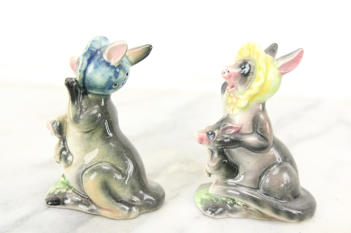 Kangaroos with Babies Porcelain Salt and Pepper Shakers, Made in Japan
