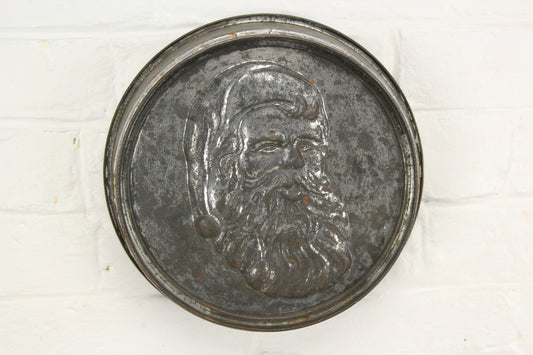 Round Metal Santa Claus Cake Mold, 8.5"