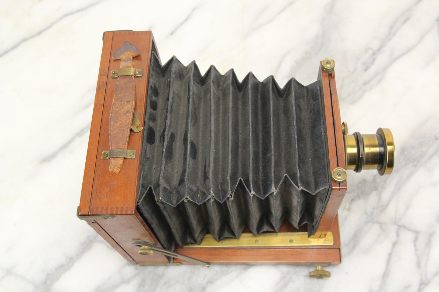 Antique Unmarked Half Plate Dry Plate Wooden Camera with f/8 Lens