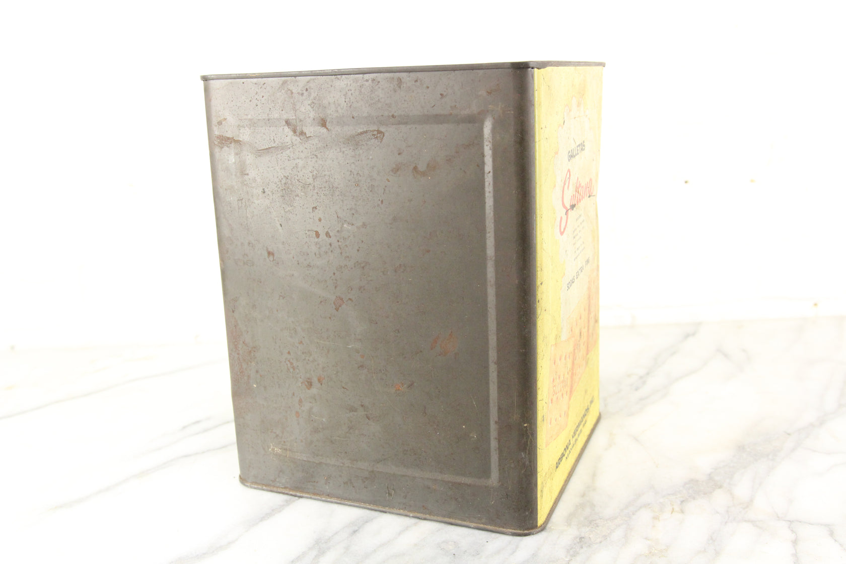 Sultana Sodas Extra Fine Cracker Tin, Mayaguez, Puerto Rico – Memory ...