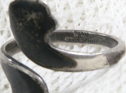Siam (Thailand) Sterling Silver Ring with Etched Dancing Design, Size 9.5